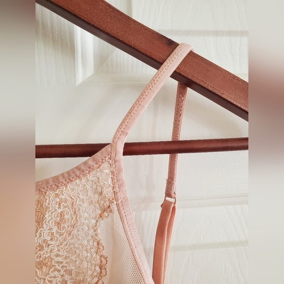 Victoria Secret Lace Halter Bralette in Pink size S - Picture 5 of 10